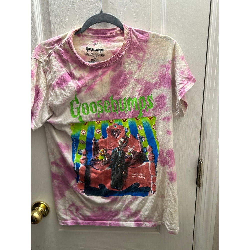 Goosebumps Pink Tie Dye Graphic T Shirt Women's Small Horror Book Boyfriend Tee